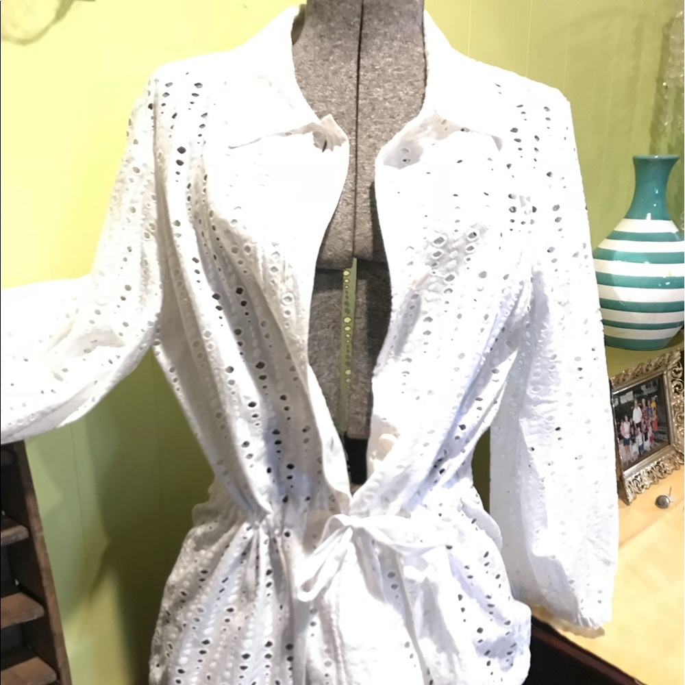 $$ White eye-lit jacket with drawstringwaist, long